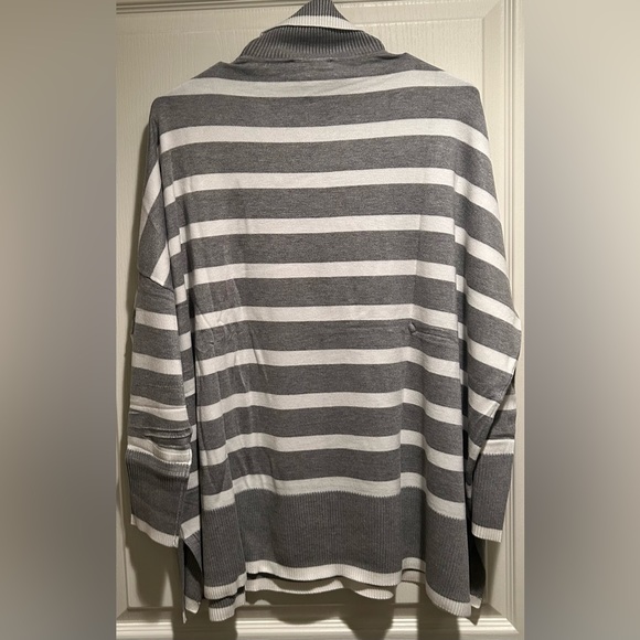 NWOT - Adrianna Papell Striped Turtleneck Sweater - Picture 4 of 6